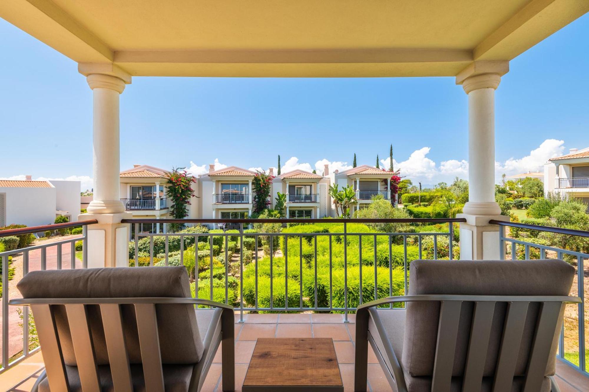 Vale Da Lapa Village Resort Carvoeiro  Exterior foto A view of the community from a balcony