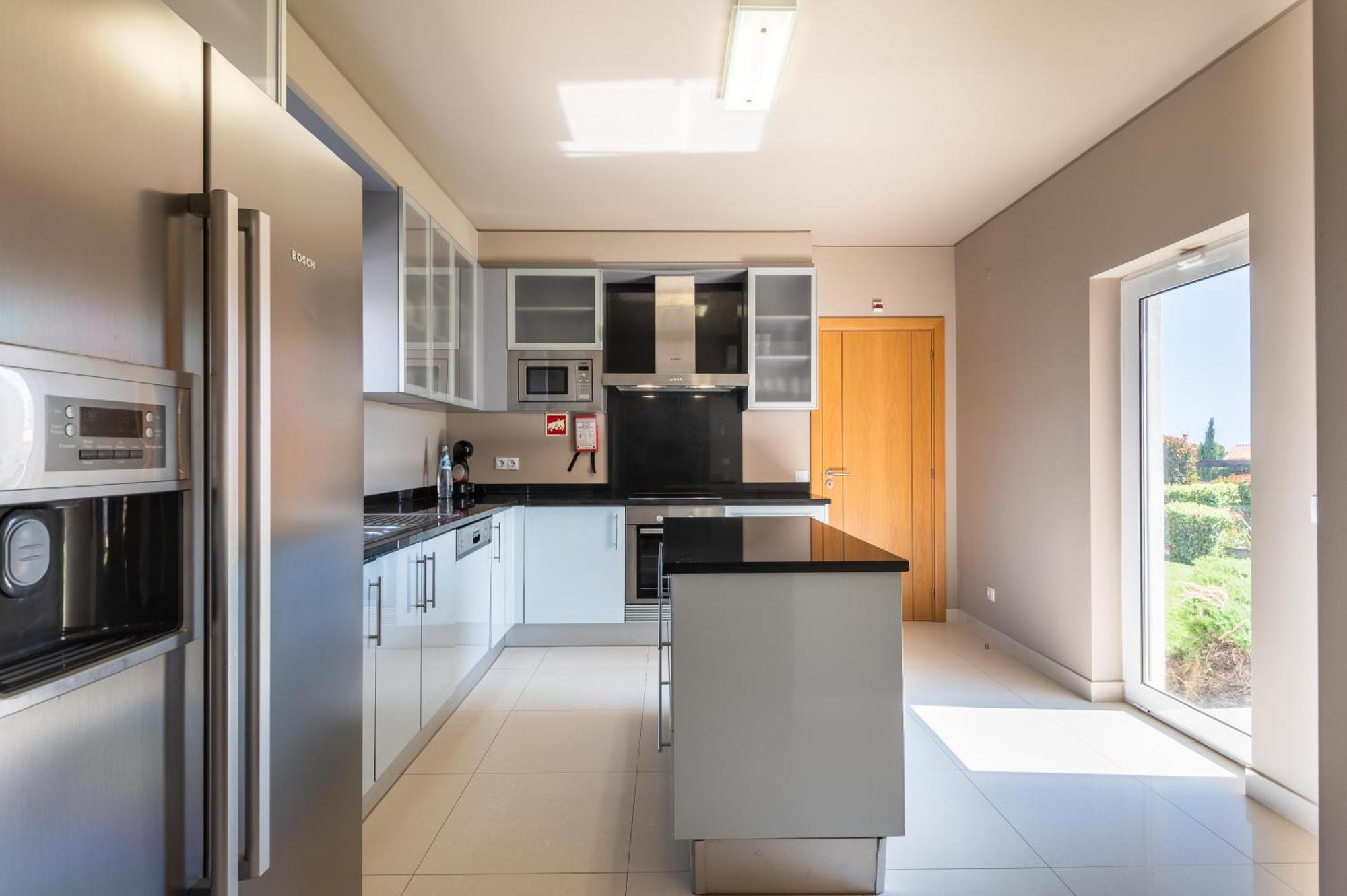 Vale Da Lapa Village Resort Carvoeiro  Exterior foto A modern kitchen